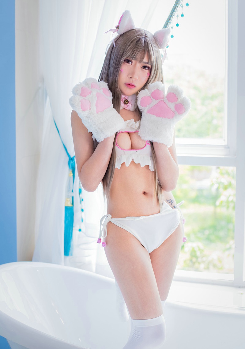 性感猫女郎御姐唯美极致制服巨乳写真诱惑
