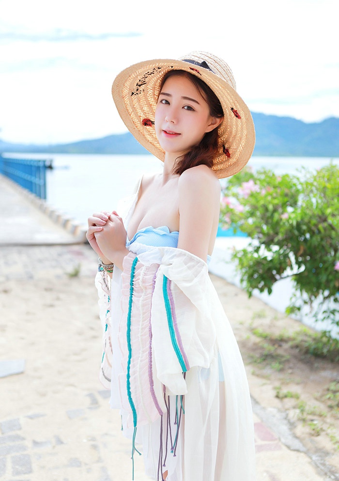 沙滩性感活力女神们的阳光假日聚会
