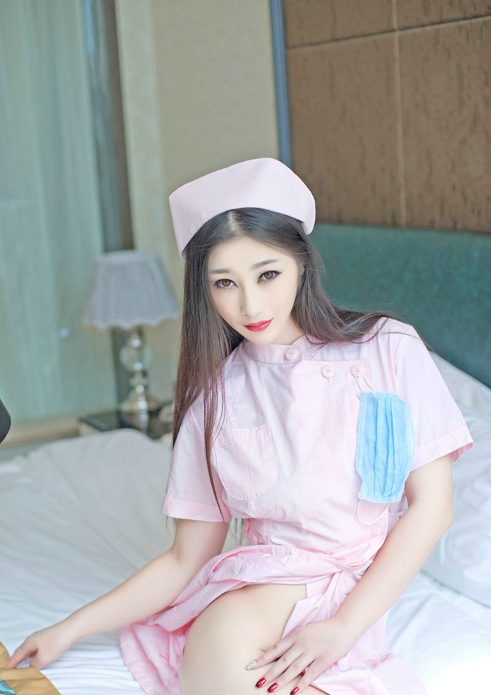 护士制服女神妲己Toxic真空大奶妖媚写真