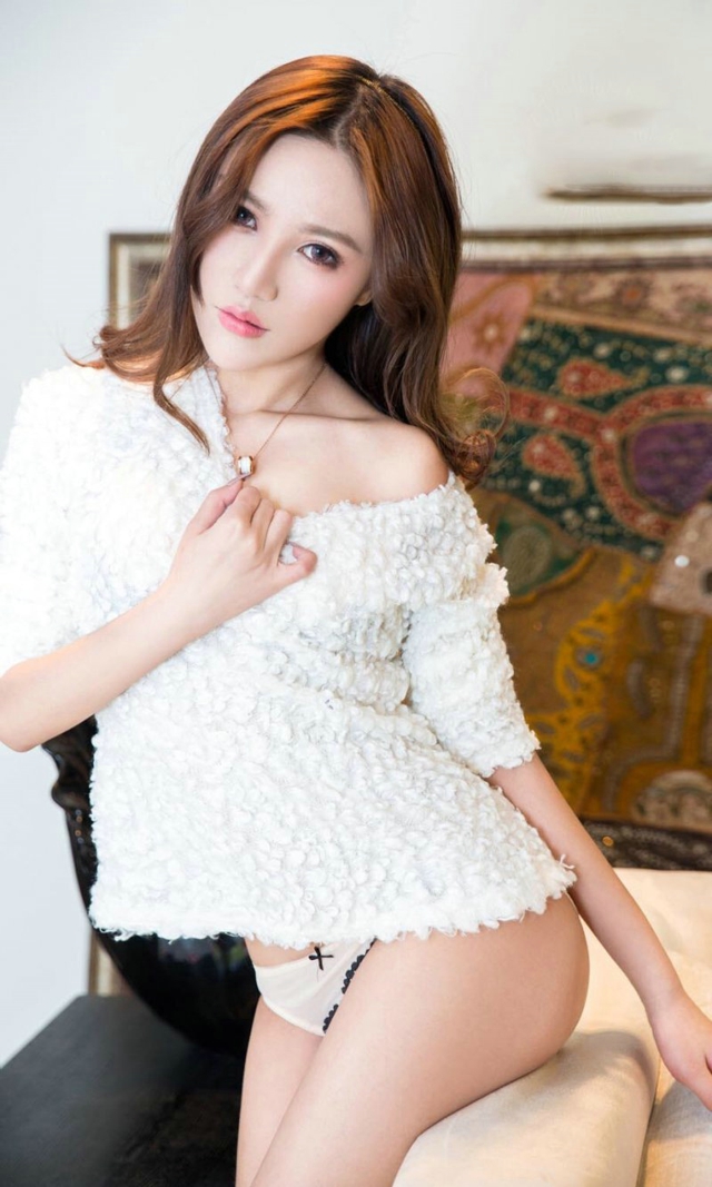 身材惹火的美女性感福利火辣诱惑