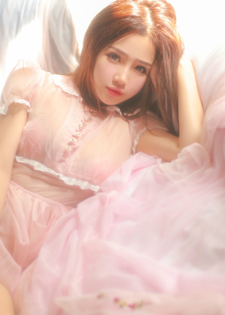 大胸性感可爱女孩徐cake粉嫩阳光俏皮写真
