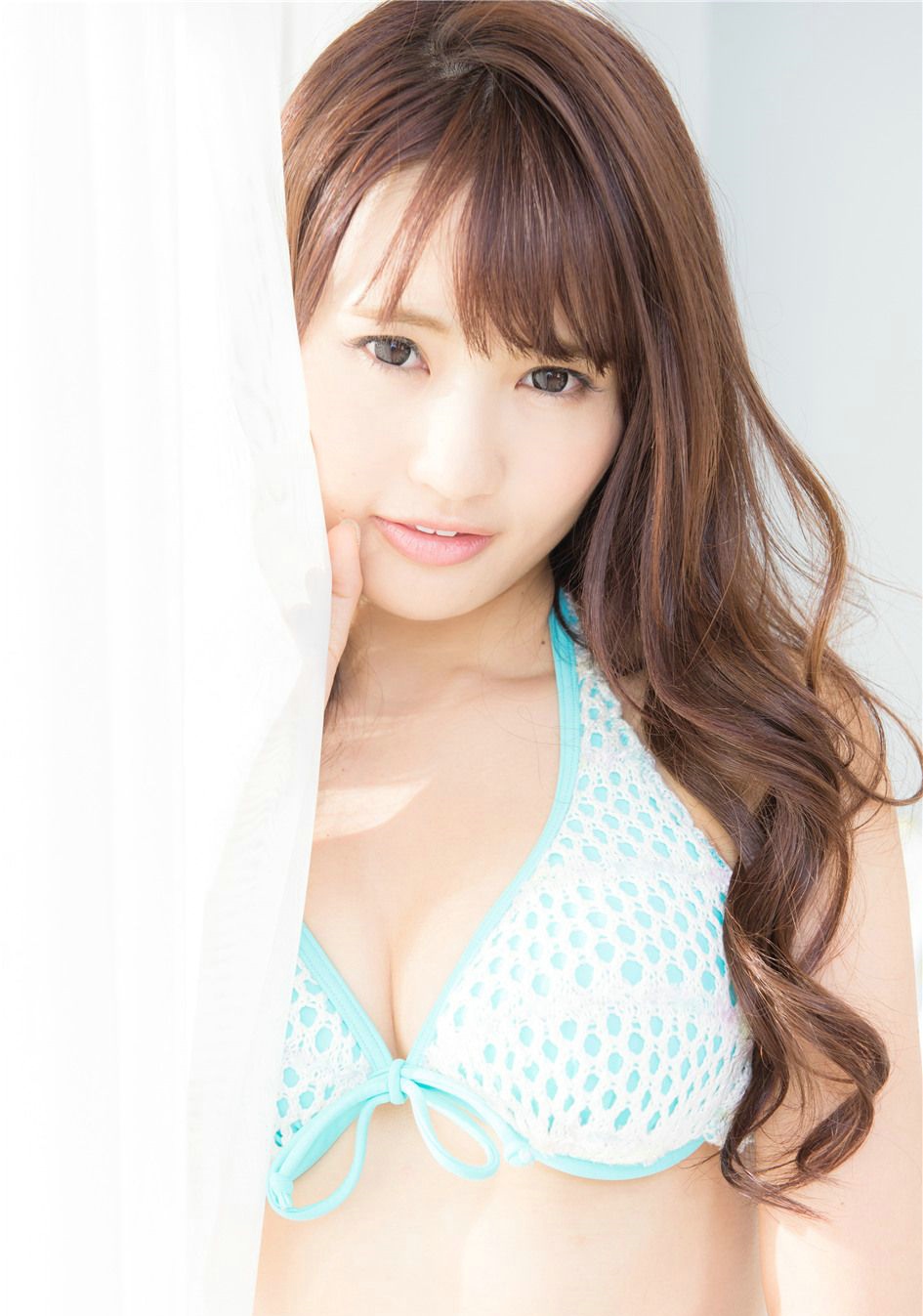 泳装嫩模私房白皙清纯甜美迷人写真