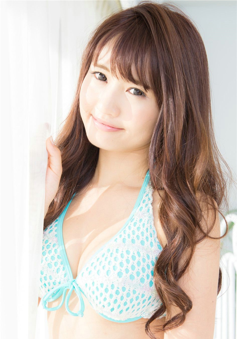 泳装嫩模私房白皙清纯甜美迷人写真