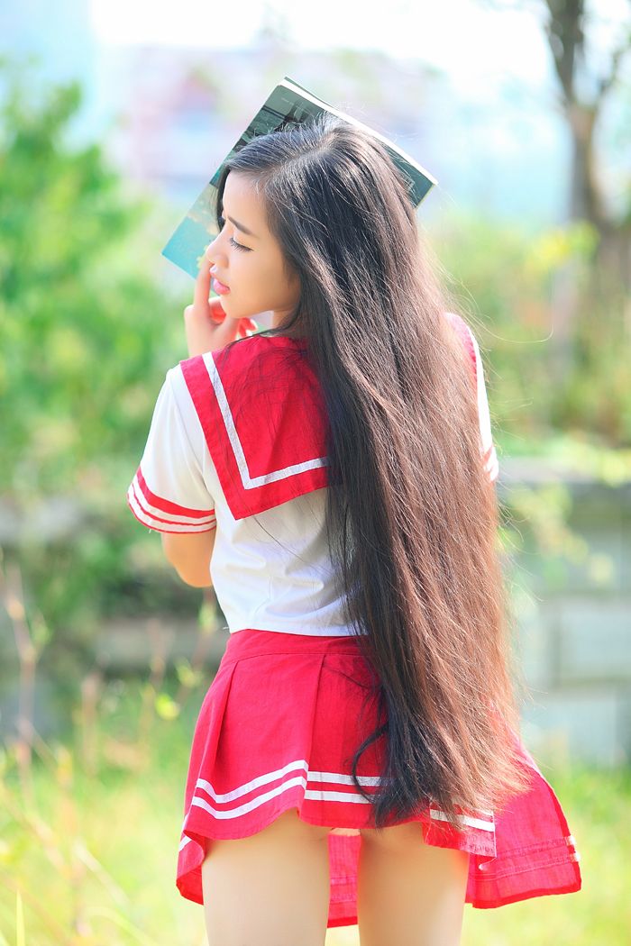 性感美女蔻蔻户外性感写真湿身诱人不止