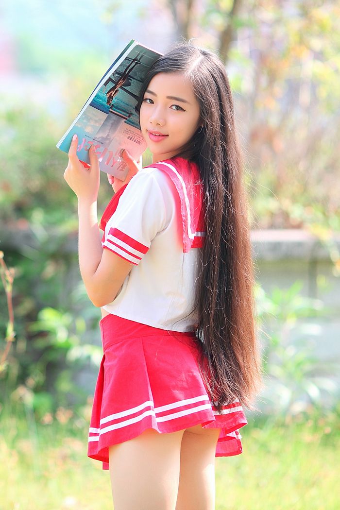 性感美女蔻蔻户外性感写真湿身诱人不止