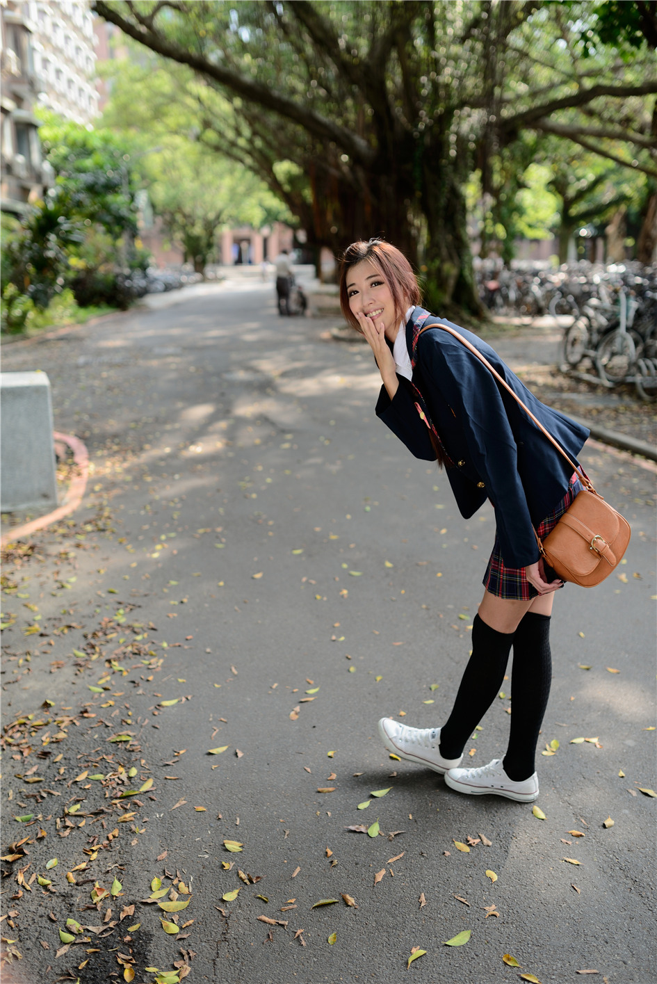 台湾清纯美女Kila晶晶阳光制服校园迷人写真