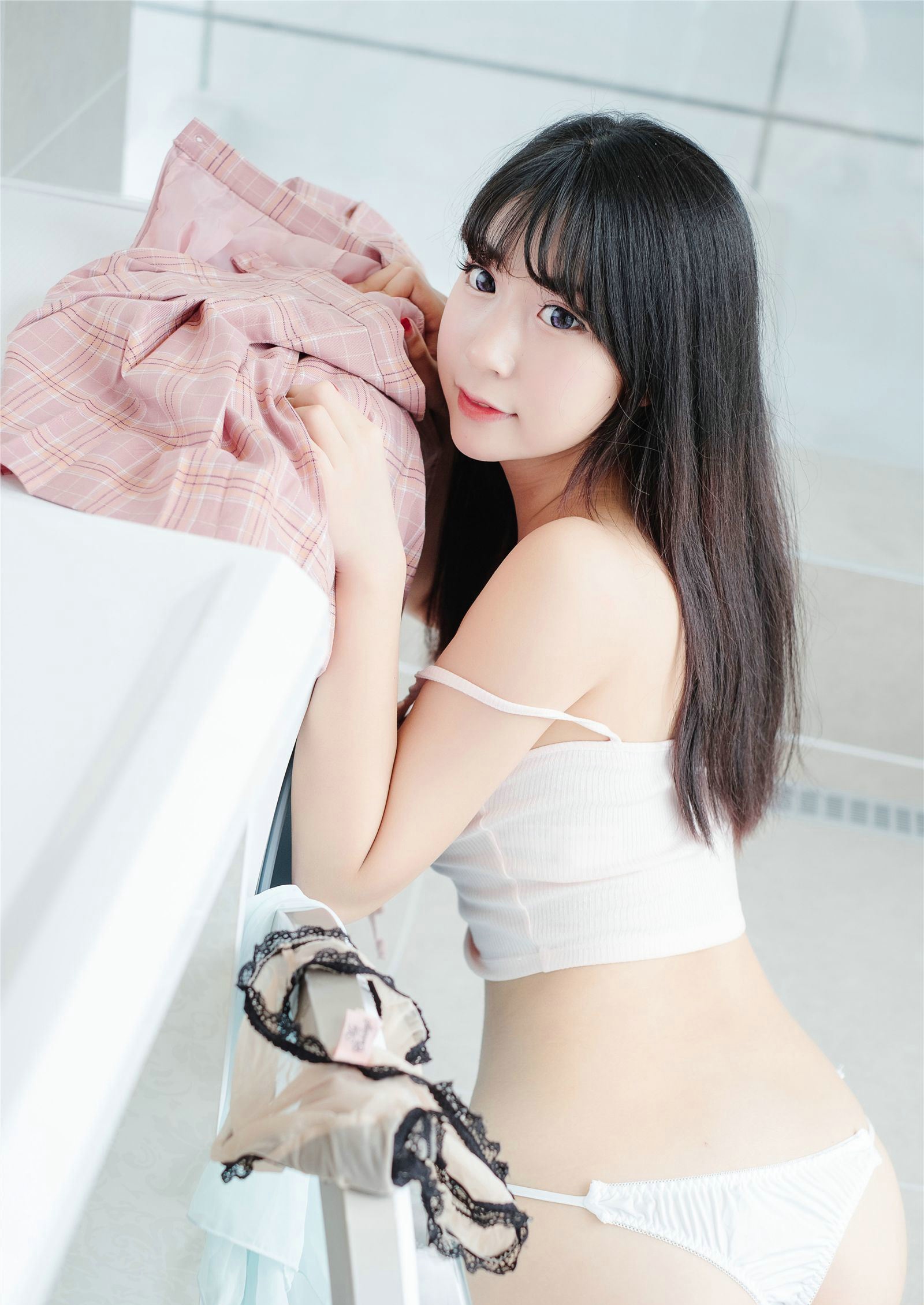 性感甜美黑长直少女猫九酱Sakura巨乳迷人写真