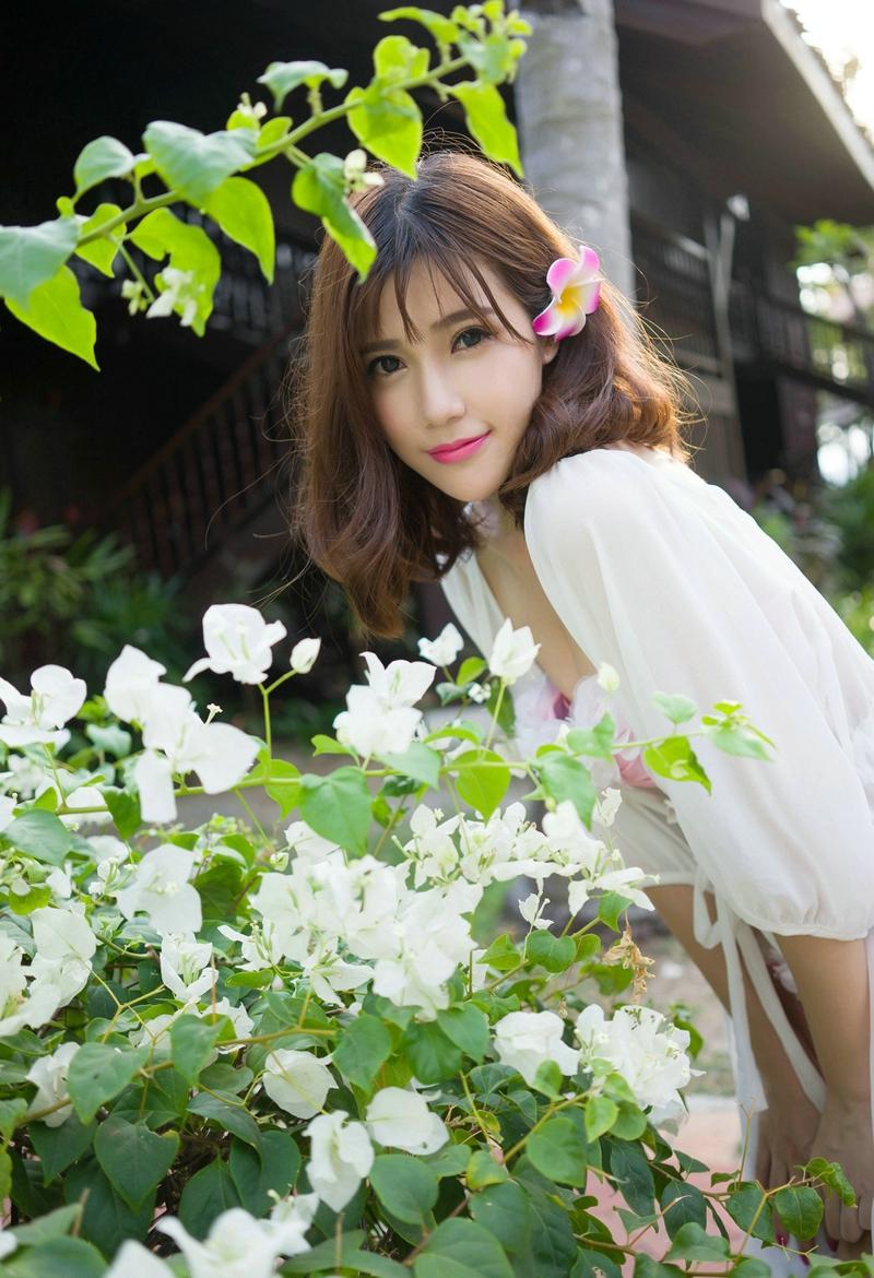 短发美女陈天扬沙滩比基尼写真性感迷人写真