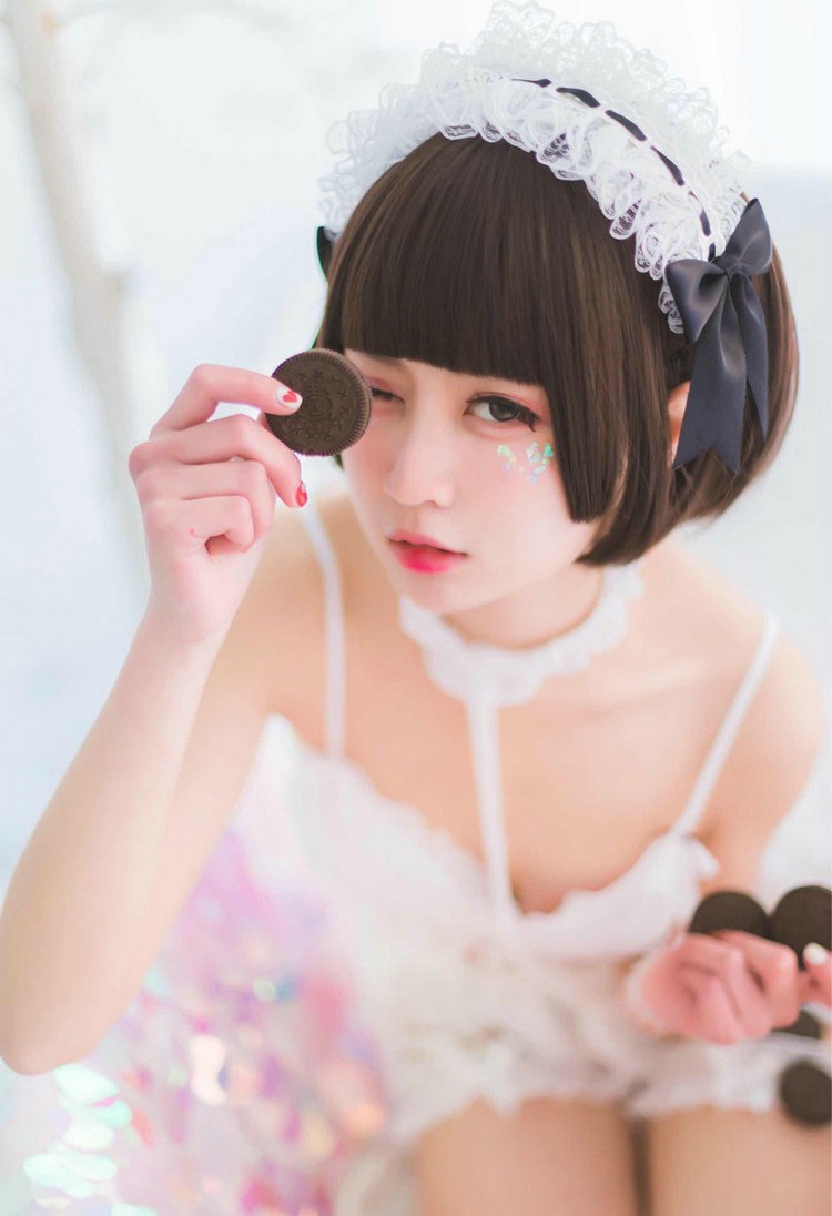 粉嫩娇媚小女仆美女私房性感真人秀