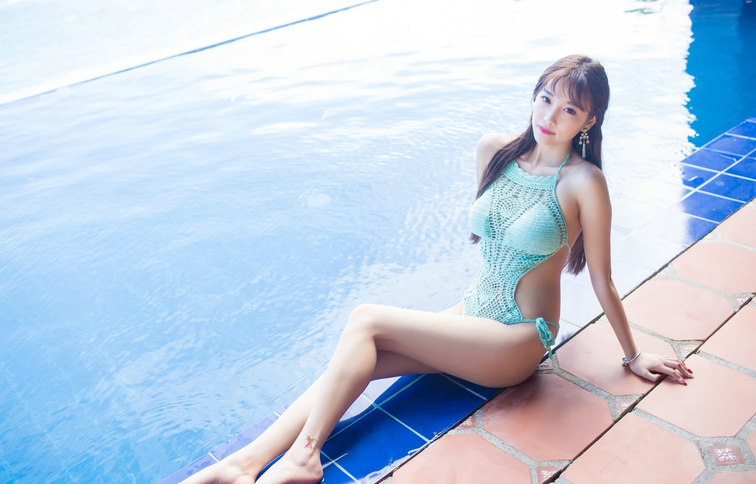 高清美女模特sugar小甜心CC养眼性感诱惑比基尼写真