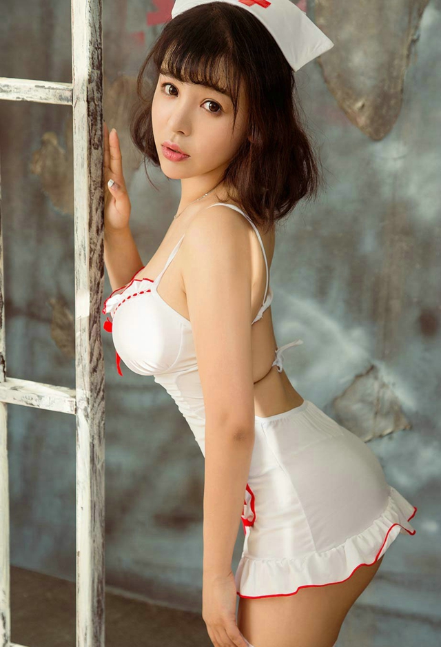 气质短发美女金贝贝性感翘臀私房照图集