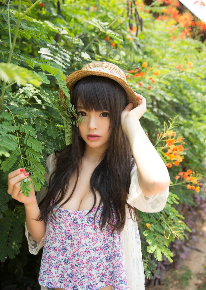 性感娇嫩邻家妹妹白嫩巨乳甜美娇媚诱惑户外写真