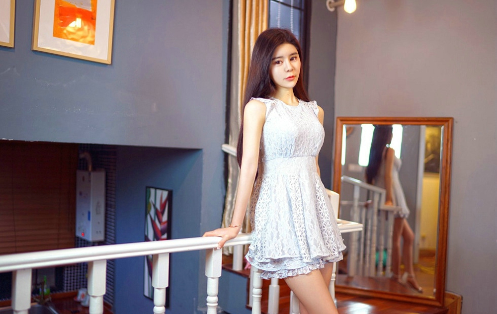清新妹子gary维爱居家豹纹内衣秀完美身材白嫩肌肤性感写真