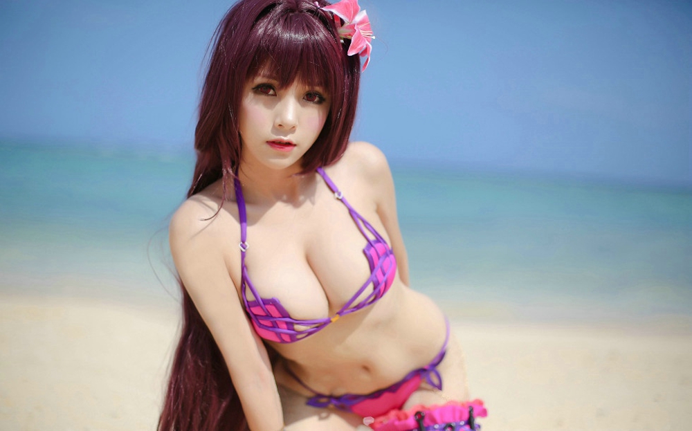 嫩模夏美海边沙滩性感比基尼秀完美身材诱惑写真