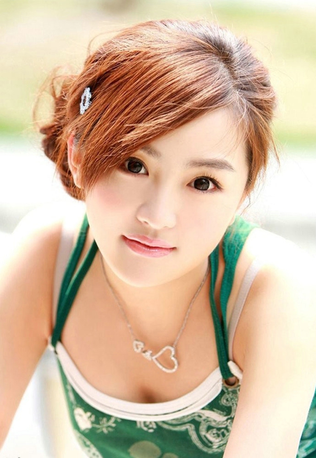 玉貌花容的小家碧玉甜美动人写真