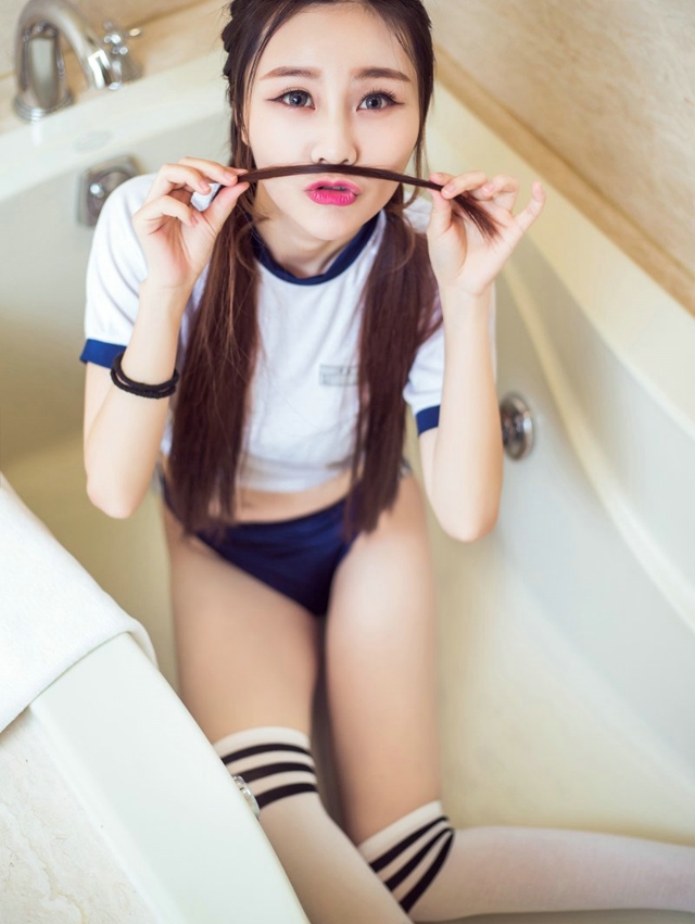 甜美女神周思超清纯养眼自拍照