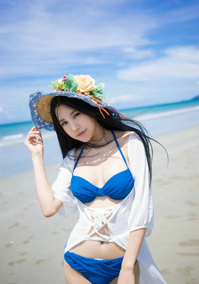 性感甜美沙滩仙子绮里嘉浪漫艺术诱惑俏皮迷人写真