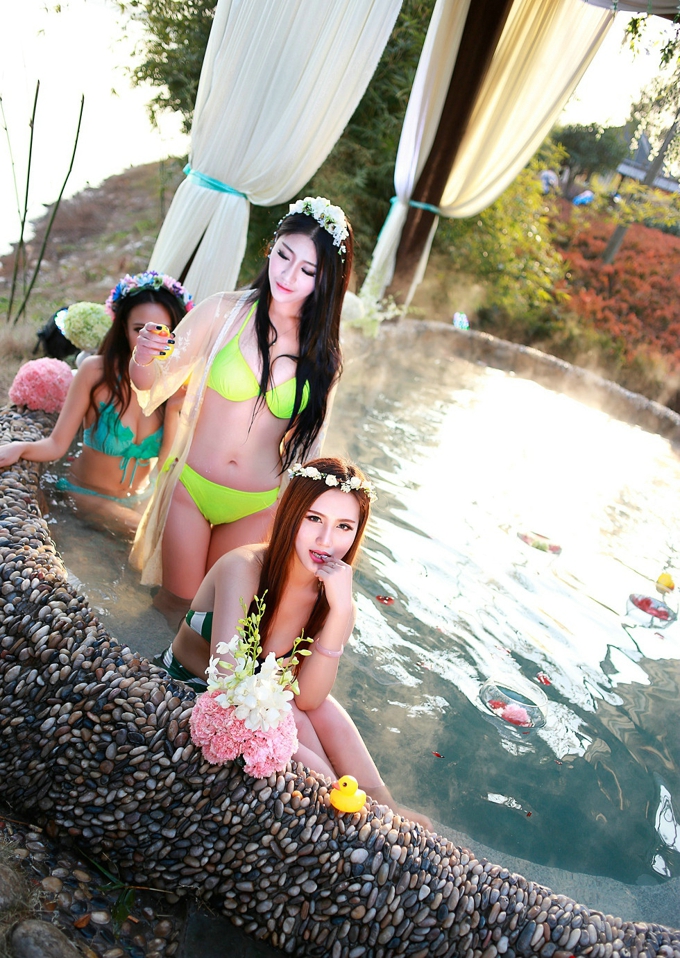女神合集夏静&鲁思羽&胡宴绮性感比基尼温泉大胸美女诱惑写真