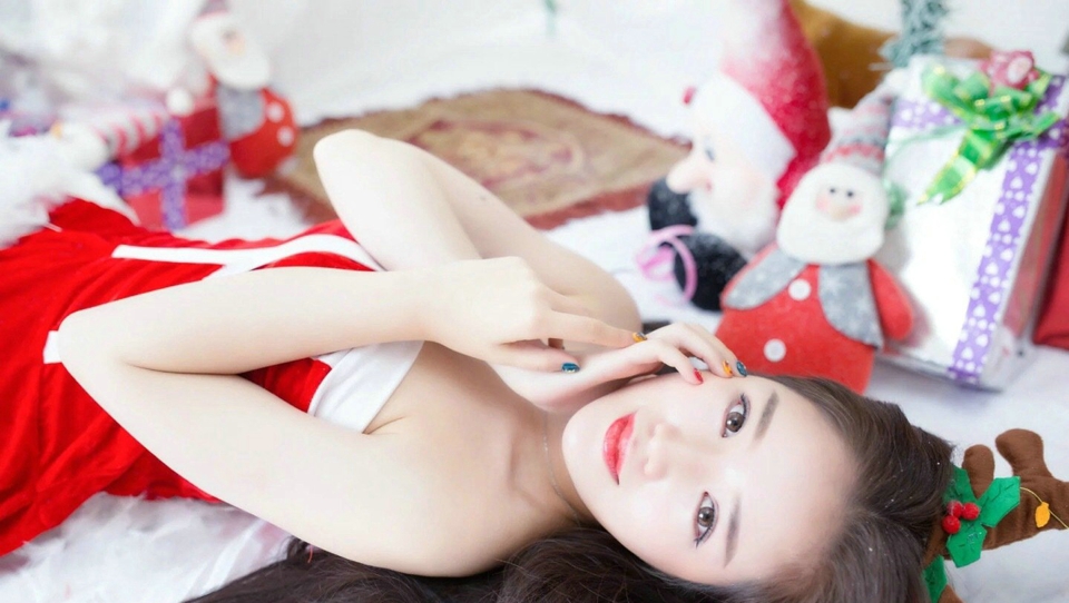 五官精致美女清水美嘉性感诱人勾魂美腿定制养眼写真