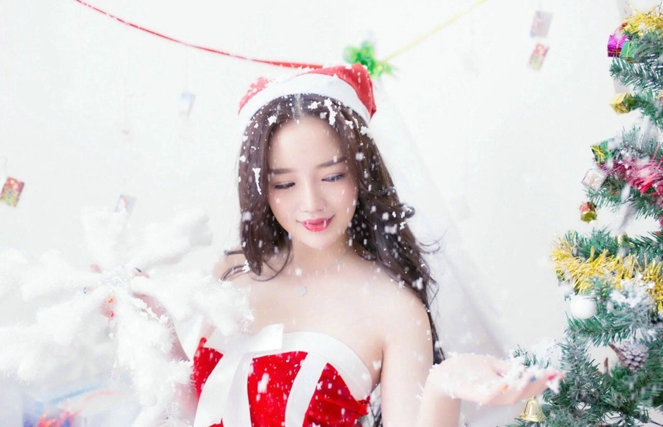 五官精致美女清水美嘉性感诱人勾魂美腿定制养眼写真