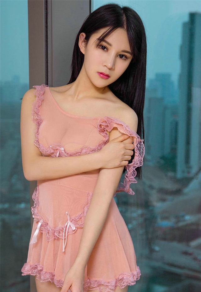 性感胸大清纯美女陈琪可爱女仆装高清写真