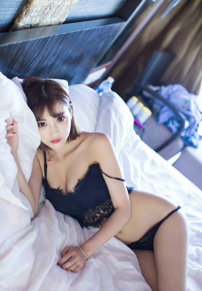 甜心@Sugar杨晨晨诱惑蕾丝黑色性感娇嫩迷人养眼写真