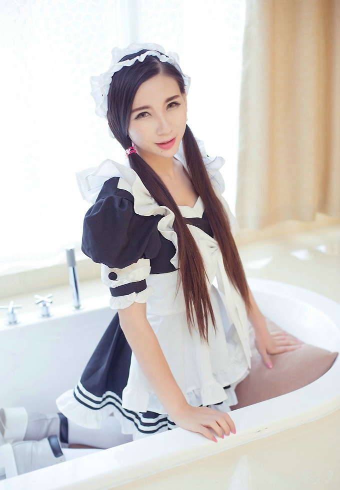 日系女仆装诱惑迷人赵颖丰润激情火辣勾魂妩媚写真