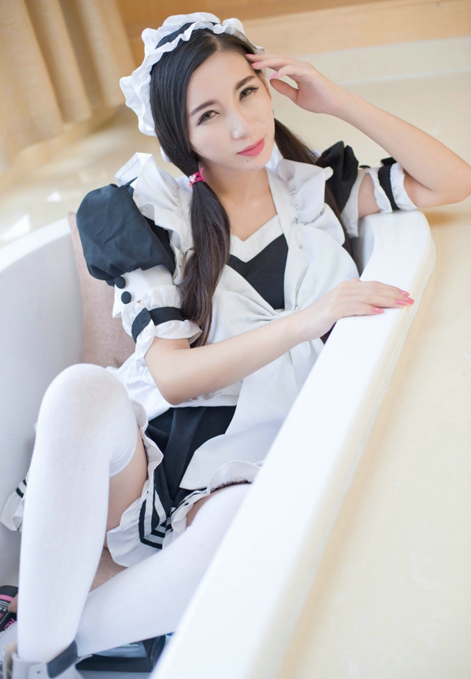 日系女仆装诱惑迷人赵颖丰润激情火辣勾魂妩媚写真