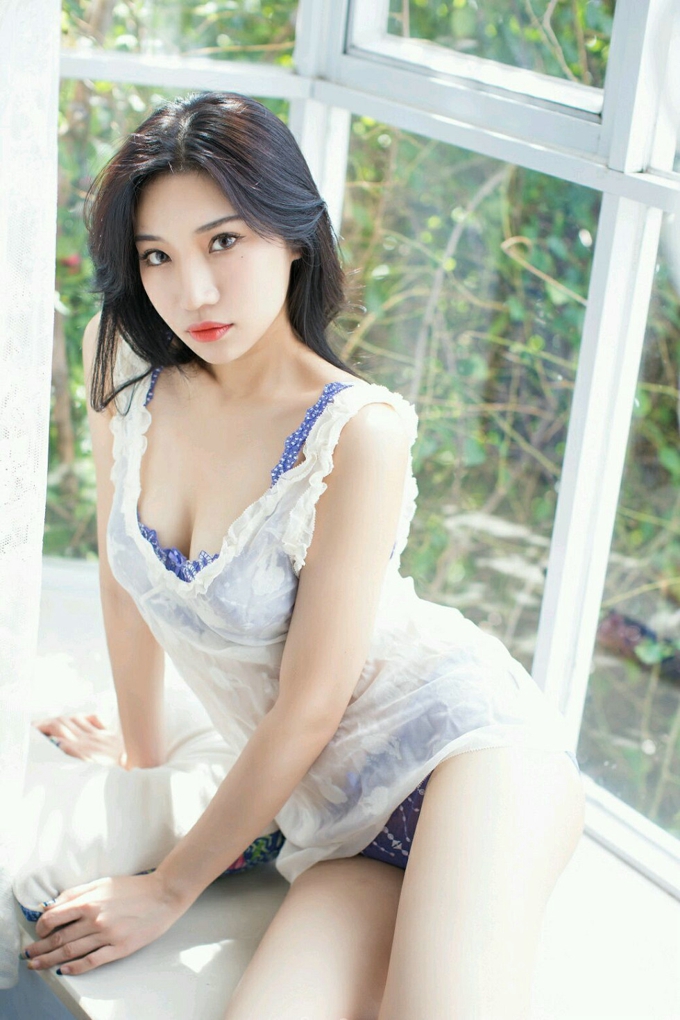 小狐狸Sica私房内衣居家迷人妩媚写真