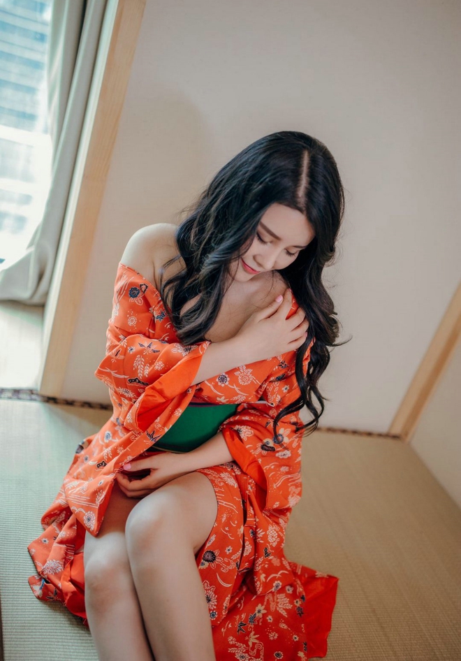娇艳火辣性感和服美女白皙酥胸私房妖娆销魂诱惑写真