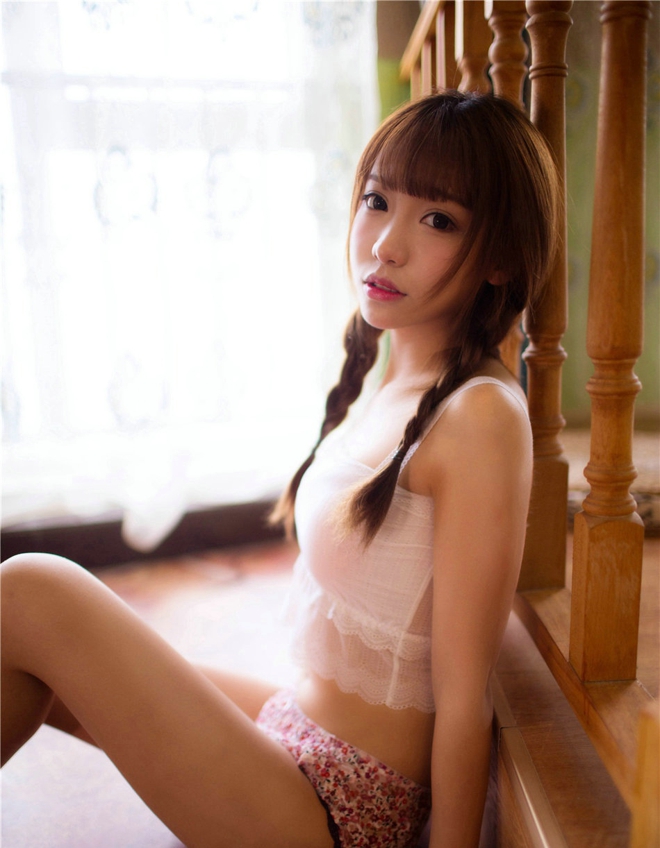 清纯稚嫩精致小美女粉嫩内裤性感娇媚销魂诱惑私房写真