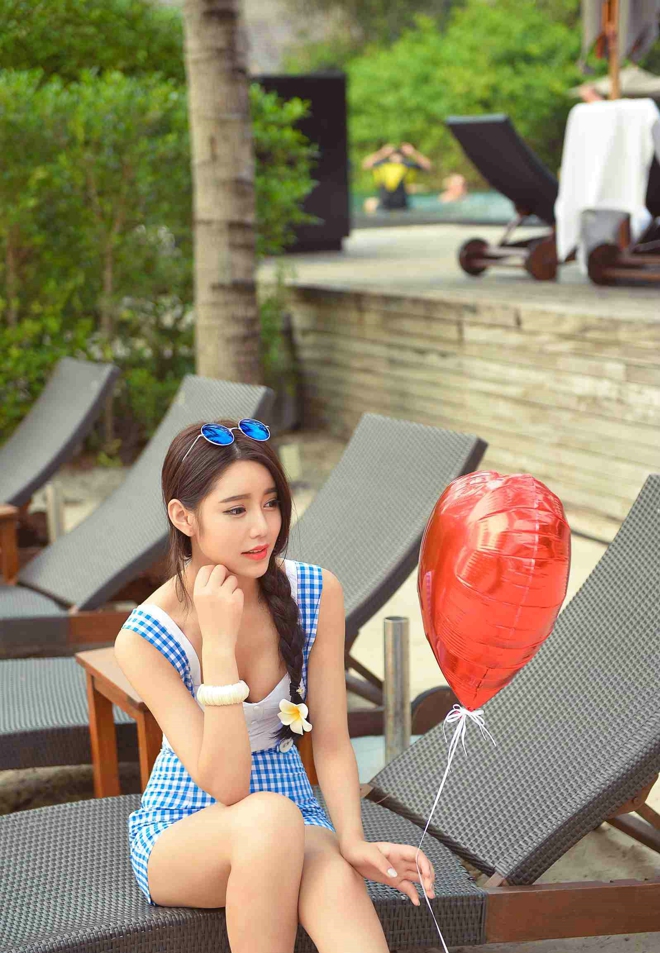 美女模特徐妍馨Mandy普吉岛旅拍娇媚美乳诱人阳光写真