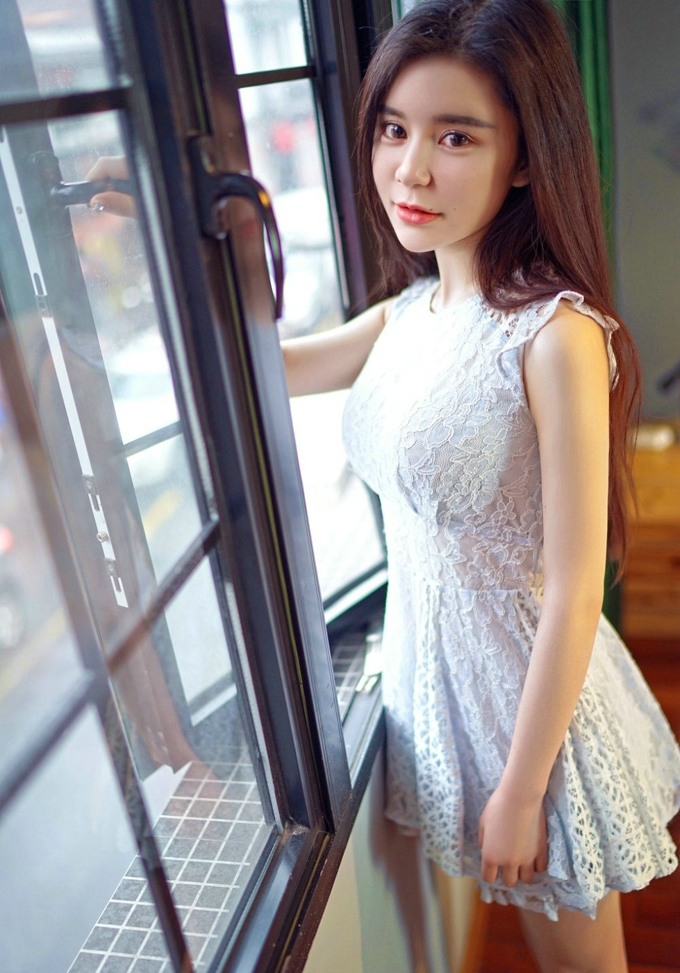 清新妹子gary维爱气质连衣裙美腿诱惑居家私房靓丽写真