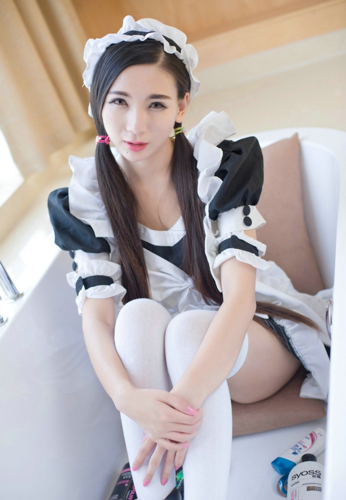 日系女仆装诱惑迷人赵颖丰润激情火辣勾魂妩媚写真