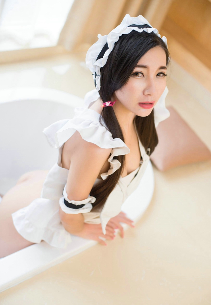 日系女仆装诱惑迷人赵颖丰润激情火辣勾魂妩媚写真