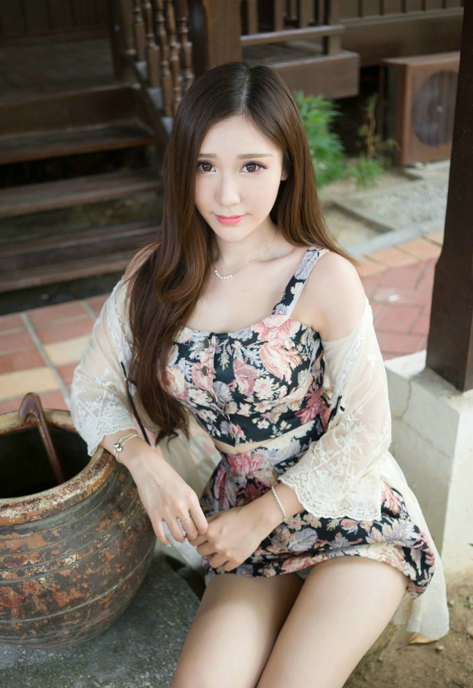 天生丽质性感少妇淼淼萌萌哒诱惑写真