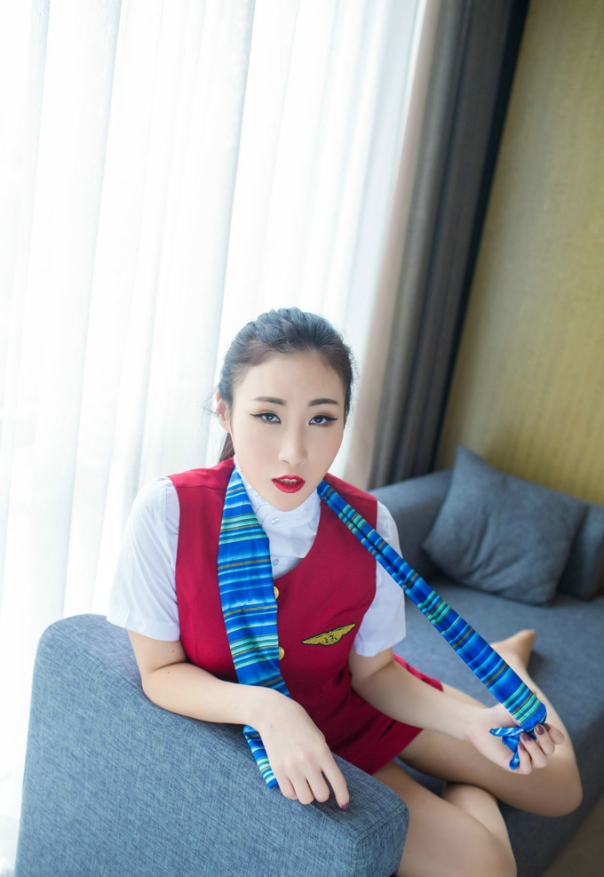 空姐制服内衣美乳诱惑迷人风情妖娆妩媚撩人姿势写真