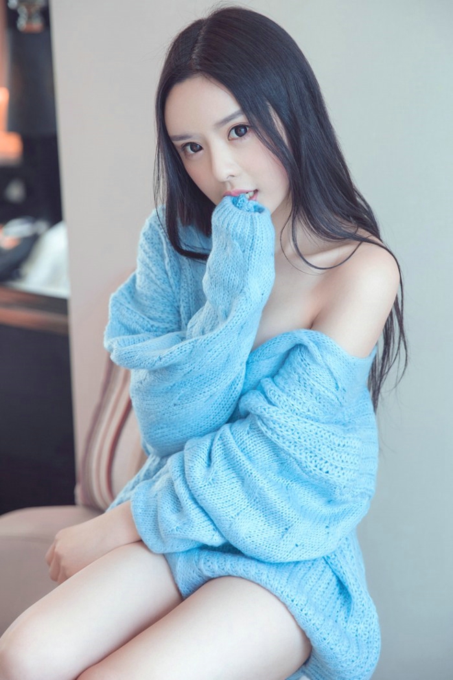 性感纤弱娇媚清纯嫩模晓迪秀魔鬼身材香艳妖娆诱惑私房写真