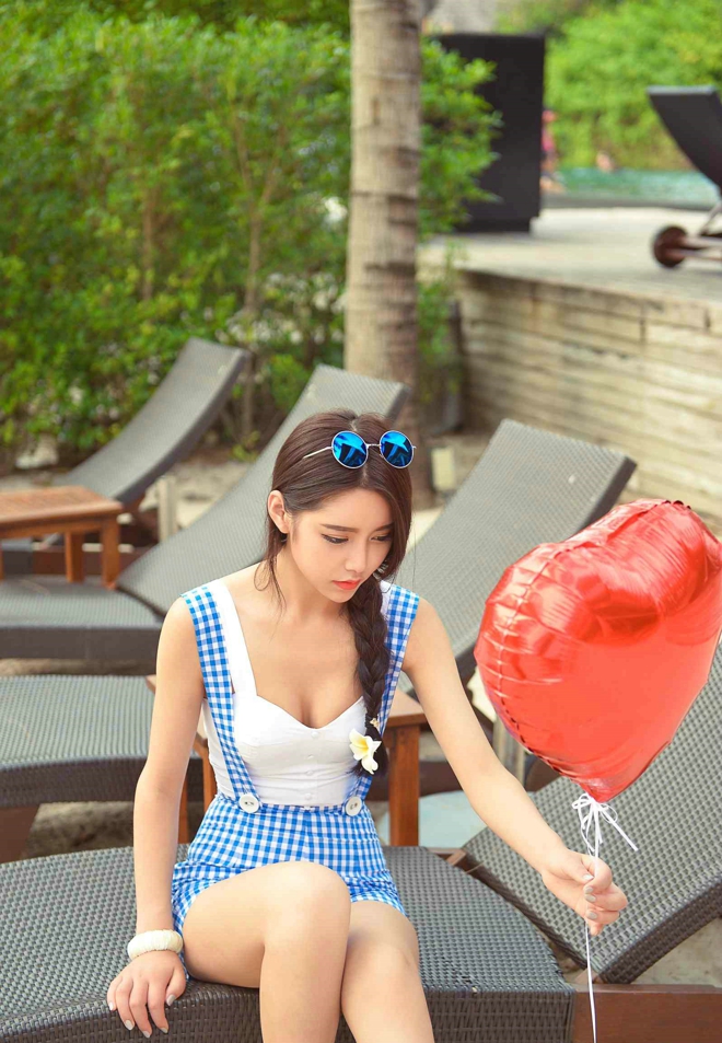 美女模特徐妍馨Mandy普吉岛旅拍娇媚美乳诱人阳光写真