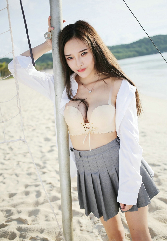 唐琪儿迷人诱惑女神气质风情靓丽妩媚美乳翘臀美腿写真