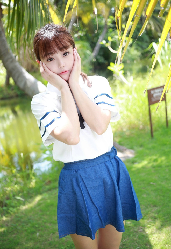 模特佘贝拉bella性感白嫩户外娇媚诱人写真