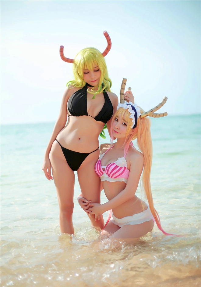 火辣娇艳美女夏美酱&柳侑绮妹抖龙比基尼海边大奶销魂挑逗诱惑写真