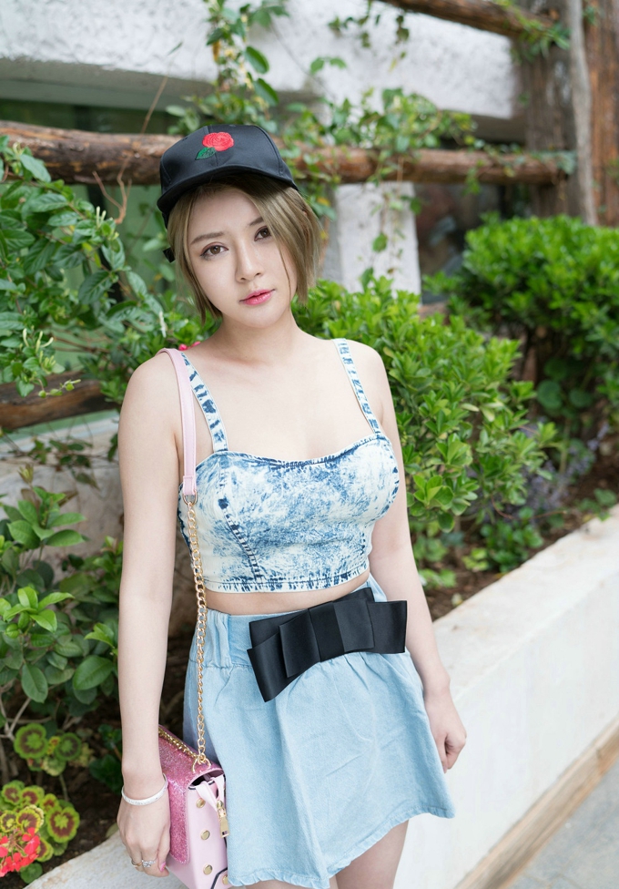 性感女神凯竹BuiBui巨乳迷人诱惑丰润丰姿激情写真