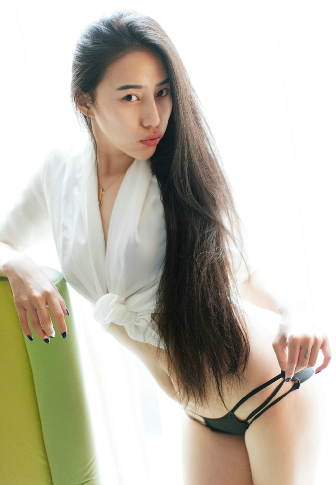 安兔子baby居家私房性感内衣美乳写真
