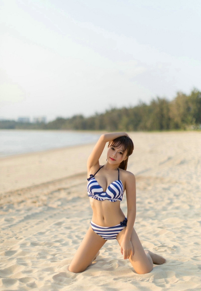 性感内衣大奶美女私房销魂火辣诱惑写真