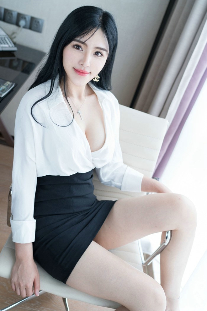 娇媚性感乳神美女私房妖娆销魂撩人写真