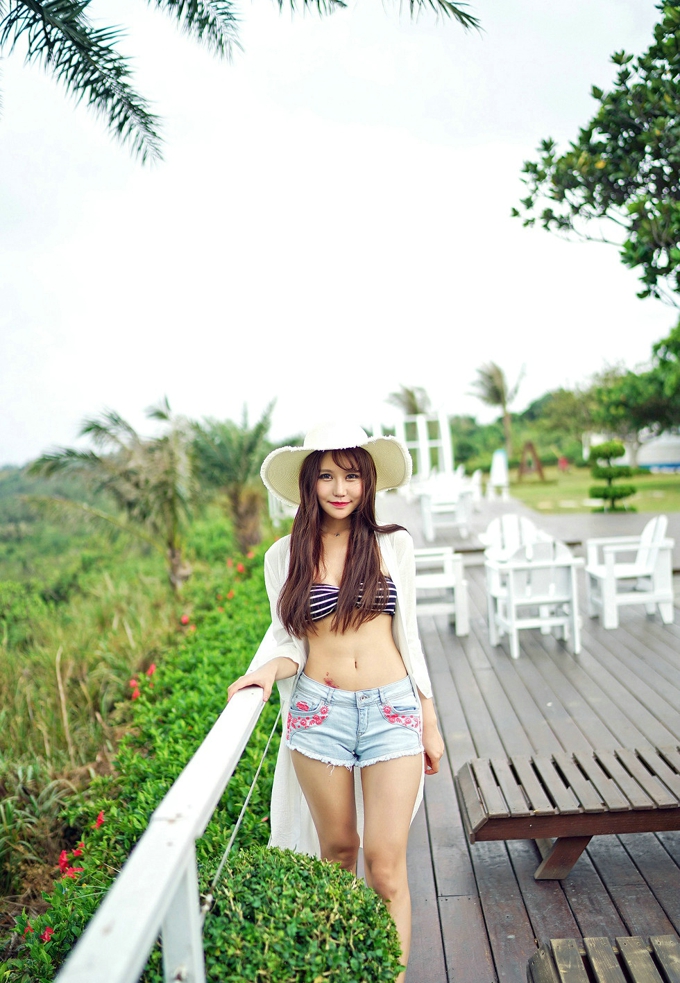 抹胸巨乳诱惑Milk楚楚性感内衣气质迷人妩媚靓丽写真