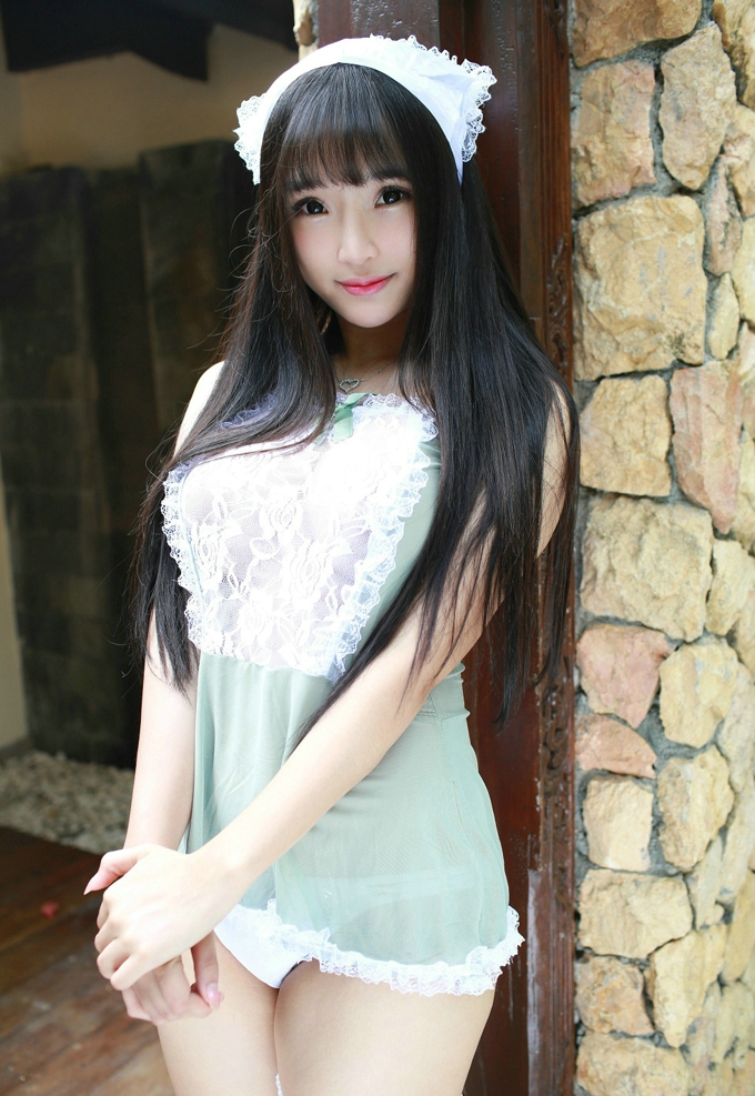 女仆制服诱惑夏瑶baby清纯美乳写真