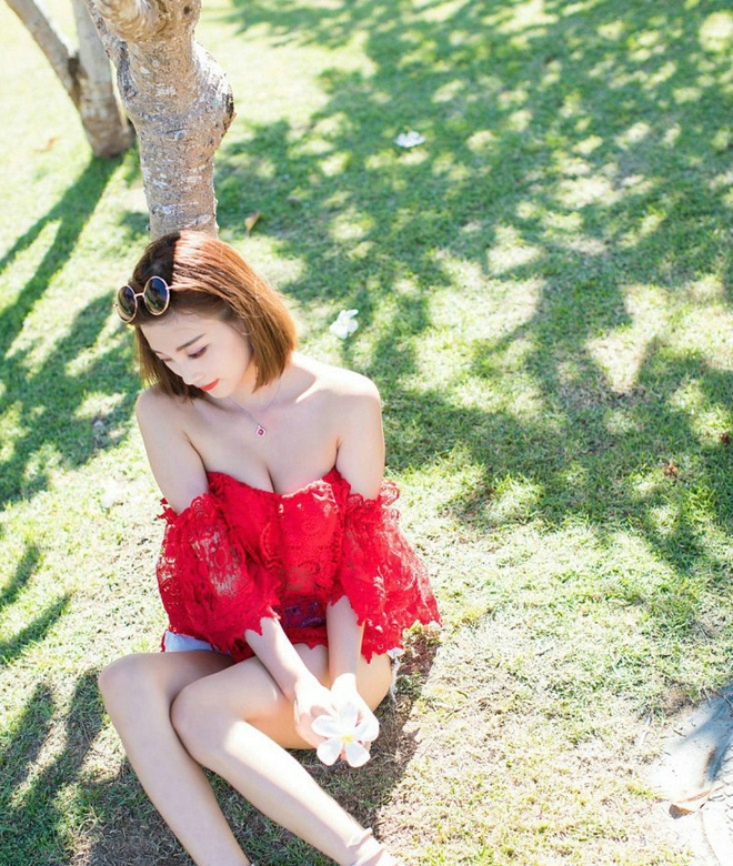 性感惹火海边美女尤物杨晨晨sugar清纯美艳诱人写真