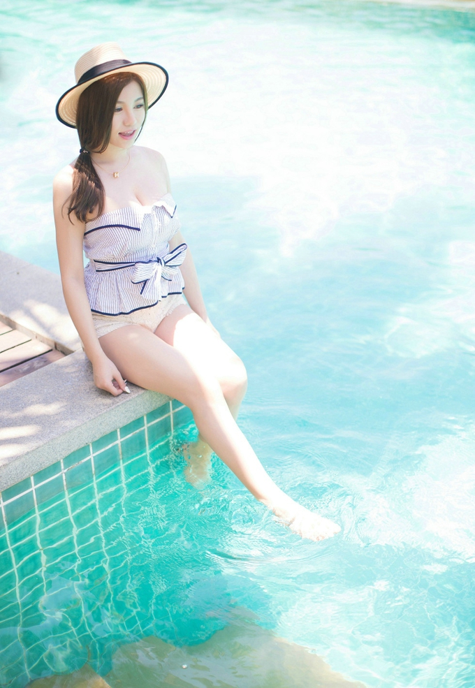 内衣美乳黑丝网袜诱惑朵比dobby写真